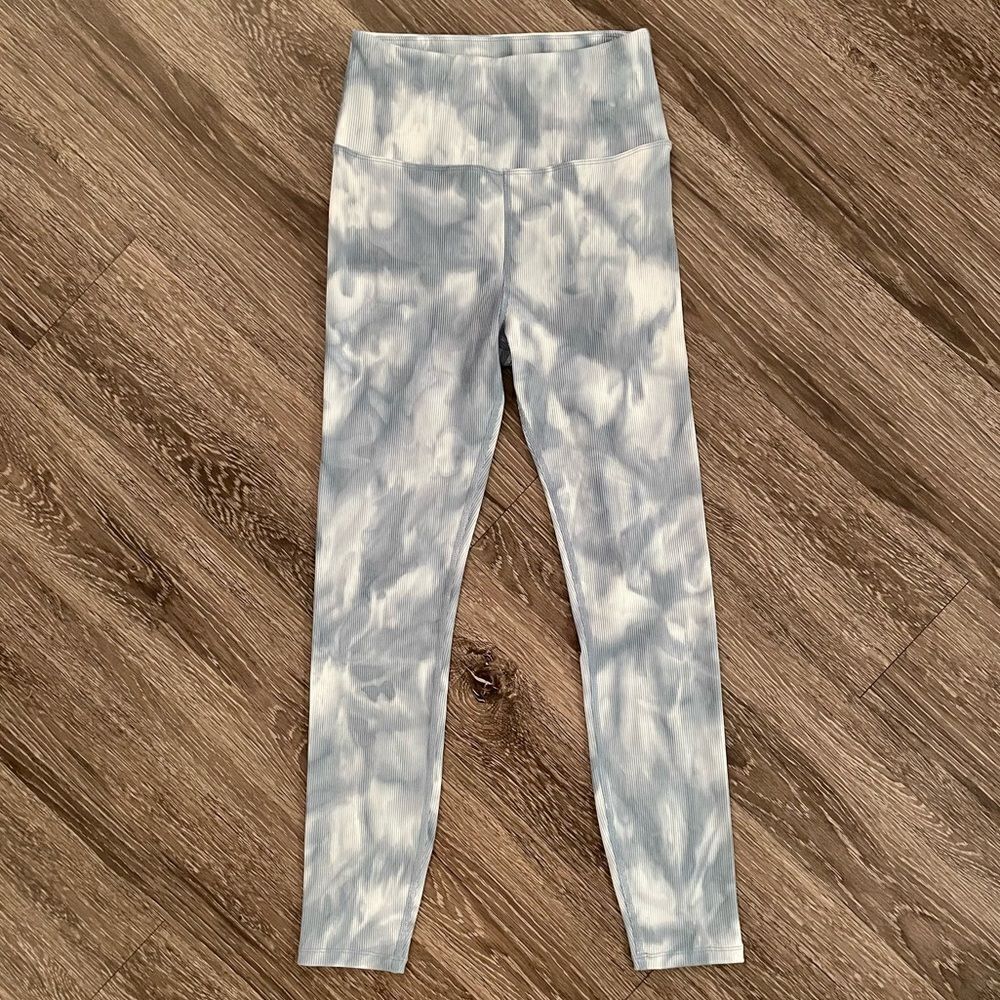 Carbon38 Blue And Whitetie-Dye Ribbed Leggings